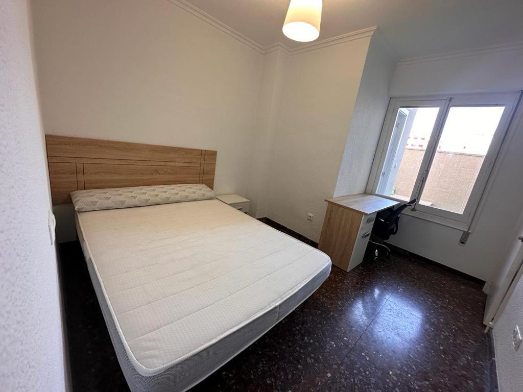 Piso 4 Dormitorios Centrico Con Gran Terraza San Juan  Екстериор снимка