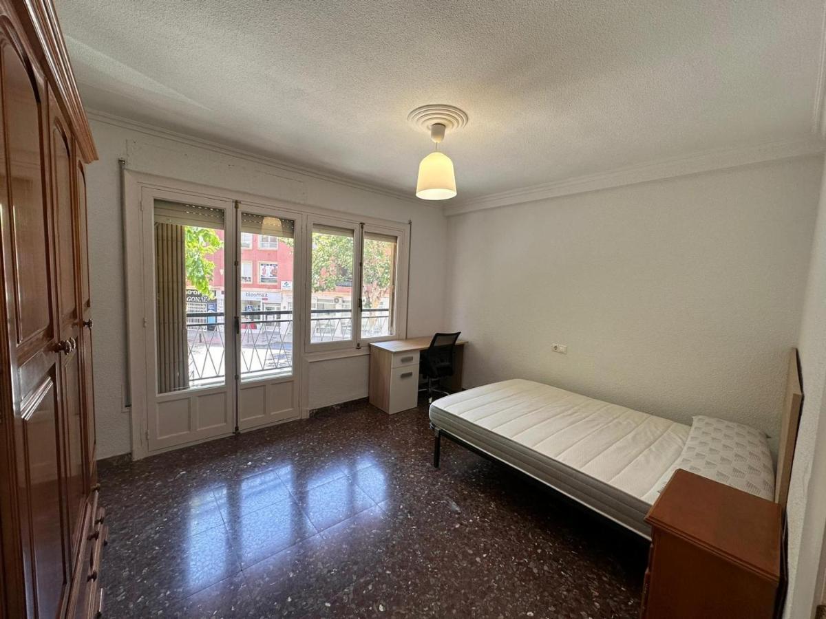 Piso 4 Dormitorios Centrico Con Gran Terraza San Juan  Екстериор снимка